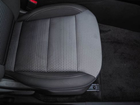 Certified 2024 Chevrolet Trax LT FWD image 19