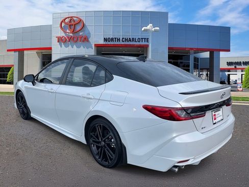 Used 2025 Toyota Camry XSE w/ Premium Plus Package image 8
