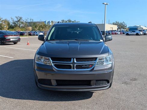 Used 2016 Dodge Journey SE w/ Flexible Seating Group image 8