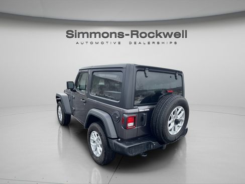 Used 2023 Jeep Wrangler Sport S image 5