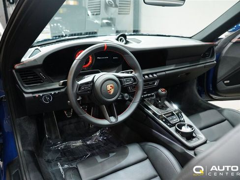 Used 2023 Porsche 911 Carrera GTS RWD image 27