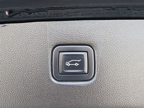 Used 2022 Chevrolet Blazer LT w/ Sound & Technology Package AWD/4WD image 29
