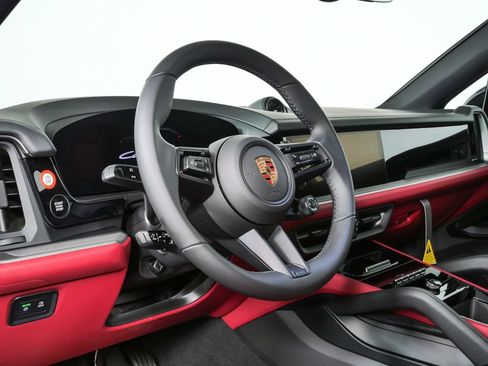 New 2026 Porsche Cayenne S AWD/4WD image 4