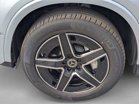 Used 2026 Mercedes-Benz GLC 300 image 9