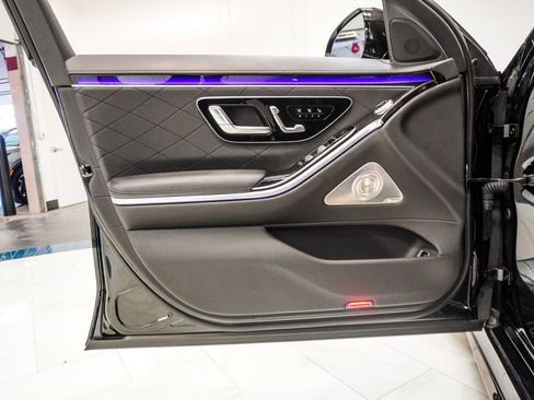 Used 2024 Mercedes-Benz S 580 S 580 w/ AMG Line image 20