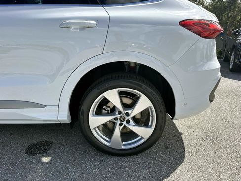 New 2025 Audi Q5 Prestige image 11