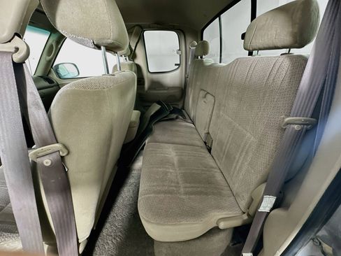 Used 2000 Toyota Tundra SR5 w/ Convenience Pkg RWD image 24
