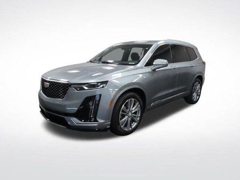 Certified 2023 Cadillac XT6 Premium Luxury FWD image 1