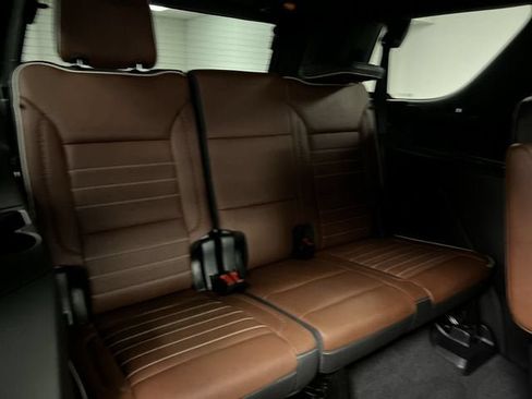 Certified 2024 GMC Yukon Denali Ultimate AWD/4WD image 28