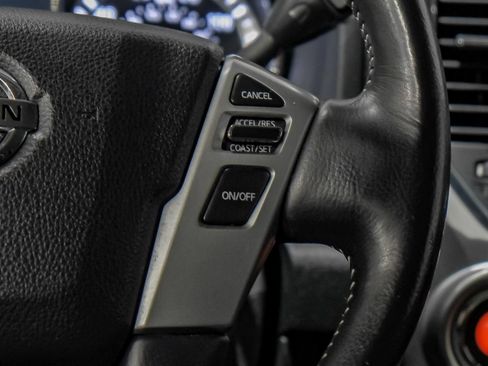 Used 2019 Nissan Titan PRO-4X AWD/4WD image 17