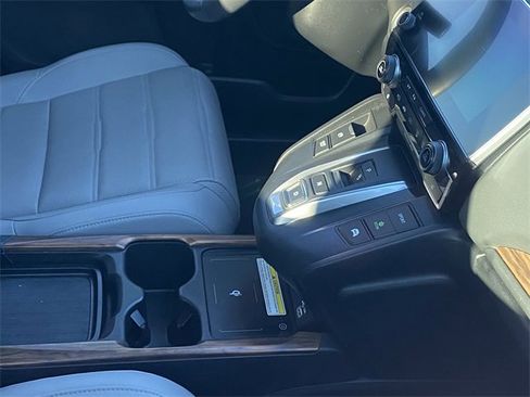 Used 2022 Honda CR-V Touring image 7
