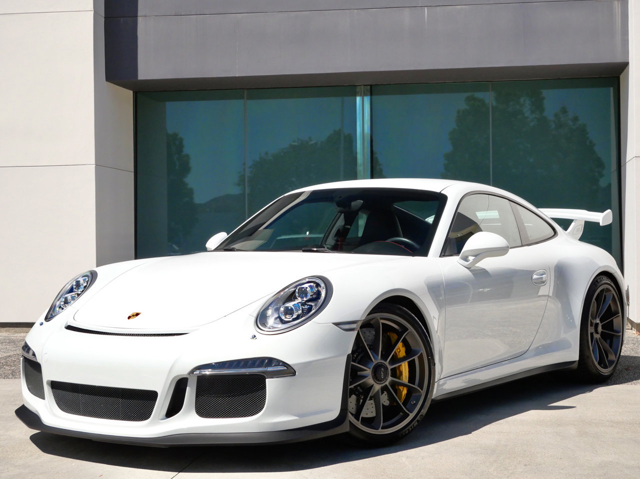 Used 2014 Porsche 911 GT3 RWD image 3