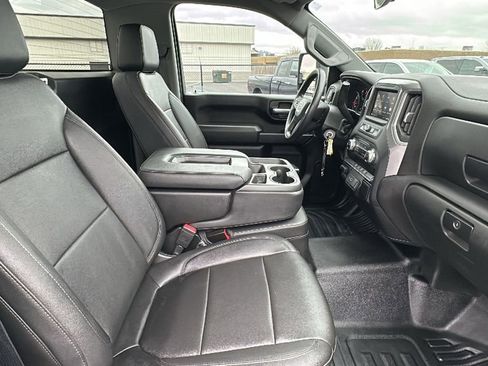 Used 2022 GMC Sierra 2500 Pro w/ Convenience Package image 11