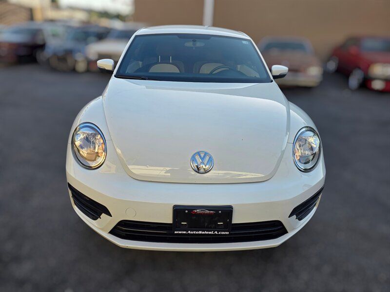 Used 2017 Volkswagen Beetle 1.8T Classic FWD image 10