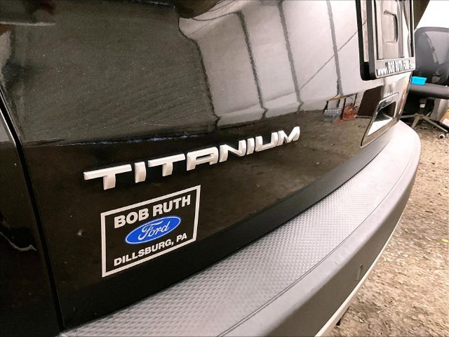 Used 2022 Ford Escape Titanium AWD/4WD image 14