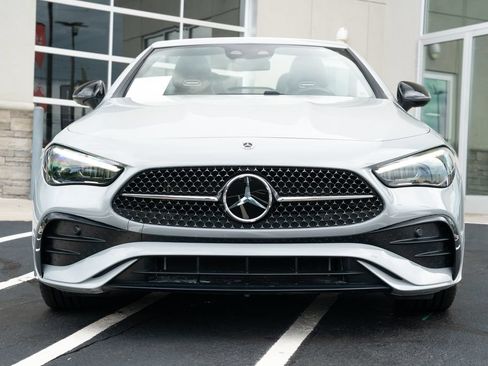 Used 2024 Mercedes-Benz CLE 450 4MATIC Cabriolet w/ Driver Assistance Package image 4