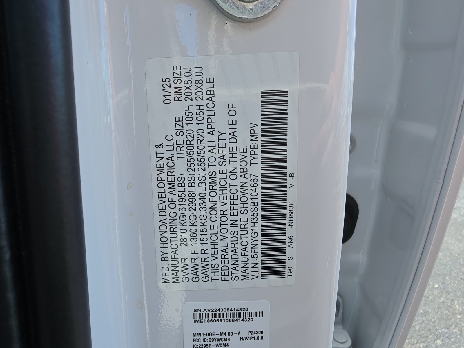 Used 2025 Honda Pilot Sport image 31