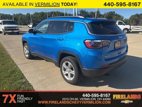 Used 2023 Jeep Compass Latitude w/ Convenience Group image 3