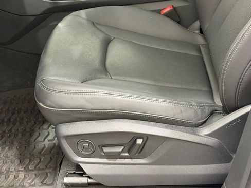 Used 2025 Audi Q8 Premium Plus w/ Premium Plus Package image 21
