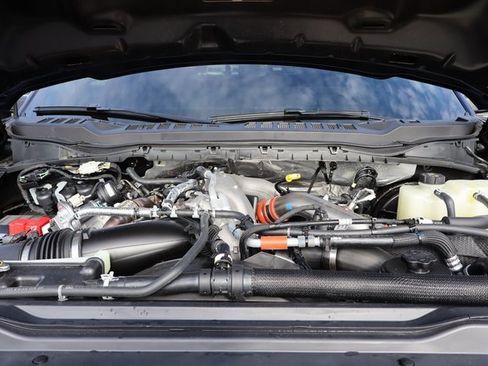 Used 2025 Ford F250 Lariat w/ Tremor Off-Road Package image 40