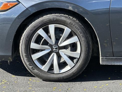 Used 2022 Honda Civic LX image 9