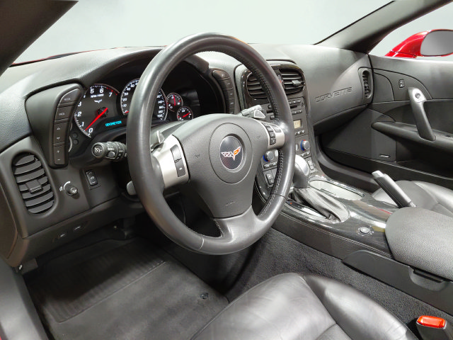 Used 2010 Chevrolet Corvette Convertible w/ Preferred Equipment Group RWD image 23
