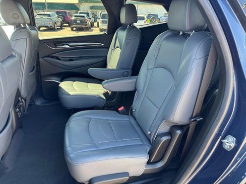 Used 2023 Buick Enclave Essence AWD/4WD image 16