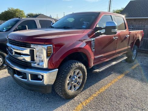 Used 2019 Ford F250 XLT w/ XLT Premium Package AWD/4WD image 2