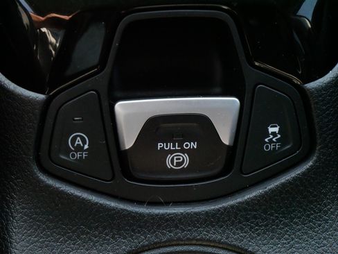 Used 2021 Jeep Compass Latitude AWD/4WD image 31