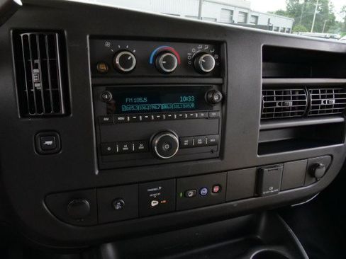 Used 2024 Chevrolet Express 3500 w/ Power Convenience Package RWD image 15