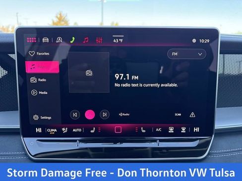 New 2026 Volkswagen Tiguan SE FWD image 18