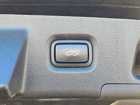 Used 2023 Hyundai Santa Fe SEL image 15