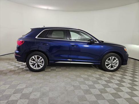 Certified 2025 Audi Q3 2.0T Premium Plus w/ Premium Plus Package AWD/4WD image 8