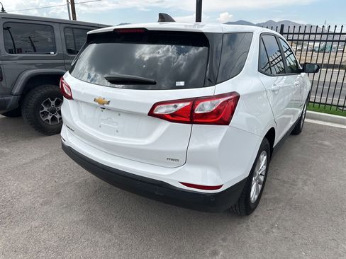 Used 2020 Chevrolet Equinox LS w/ LPO, Cargo Package image 4
