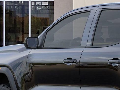 New 2026 GMC Canyon Elevation w/ LPO, Sports Bar Package image 12