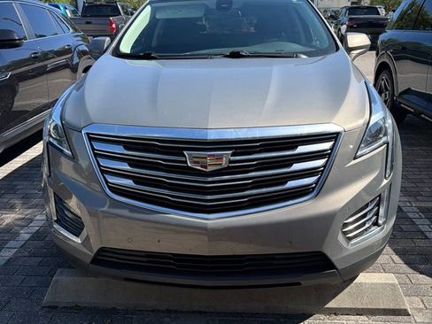 Used 2017 Cadillac XT5 Luxury w/ Driver Awareness Package FWD image 8