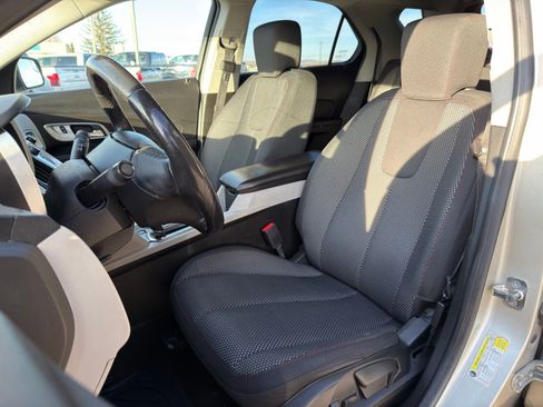 Used 2015 Chevrolet Equinox LT image 14