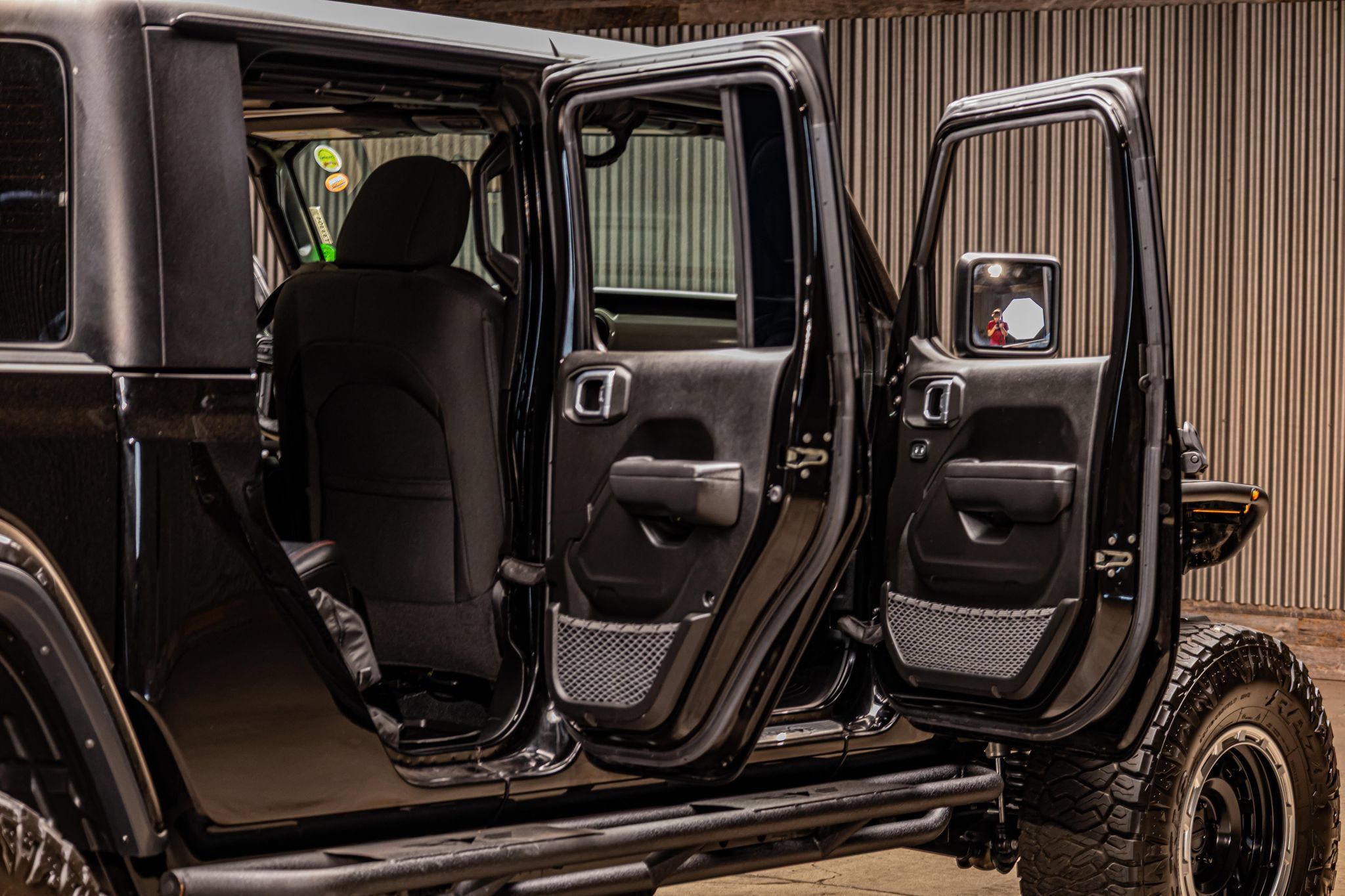 Used 2023 Jeep Gladiator Sport AWD/4WD image 37