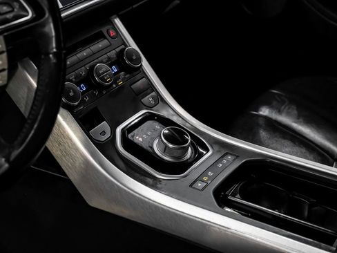 Used 2013 Land Rover Range Rover Evoque Pure Premium image 29