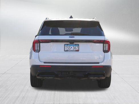 Used 2026 Ford Explorer ST-Line w/ ST-Line Street Pack AWD/4WD image 6
