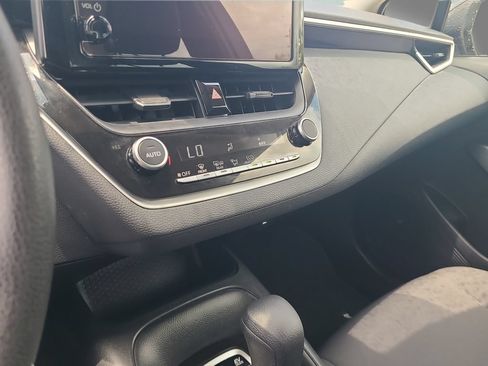 Used 2024 Toyota Corolla LE w/ LE Convenience Package FWD image 15