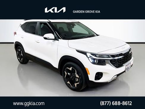 Certified 2025 Kia Seltos EX w/ EX Sunroof Package image 1