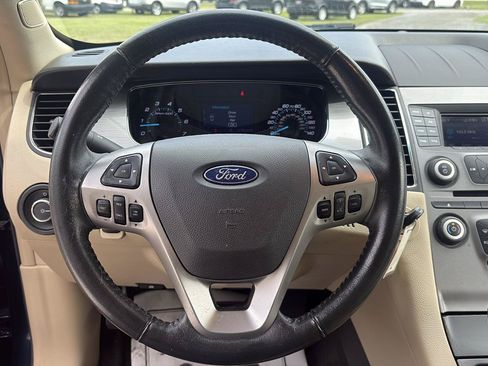 Used 2017 Ford Taurus SEL FWD image 11