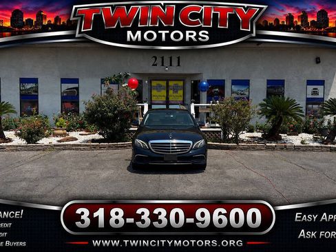 Used 2017 Mercedes-Benz E 300 image 1