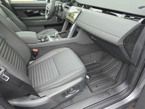 New 2025 Land Rover Discovery Sport S AWD/4WD image 22