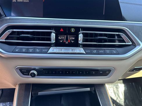 Used 2019 BMW X5 xDrive40i w/ Convenience Package image 29