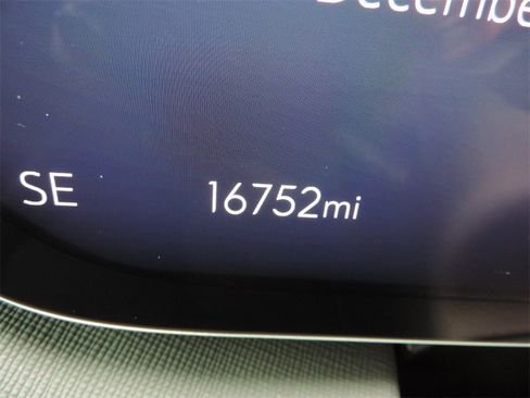 Certified 2025 Buick Enclave Sport Touring w/ Super Cruise Package image 23