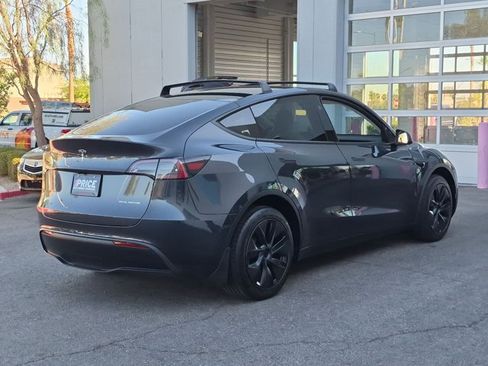 Used 2025 Tesla Model Y Long Range AWD/4WD image 5