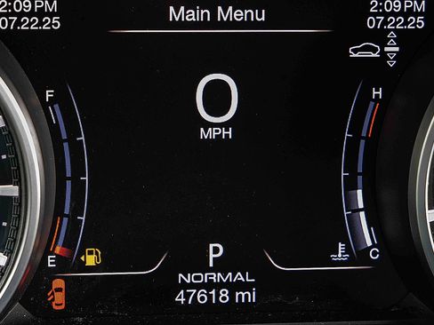 Used 2021 Maserati Levante image 10