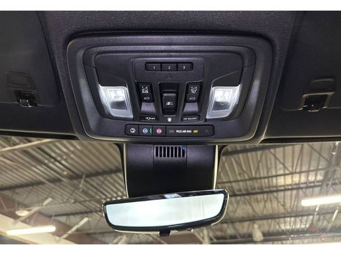 Used 2025 GMC Sierra 2500 AT4 w/ AT4 Premium Plus Package AWD/4WD image 40